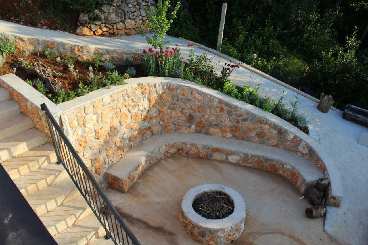 Mary'S Garden Villa Tulisevica Luaran gambar